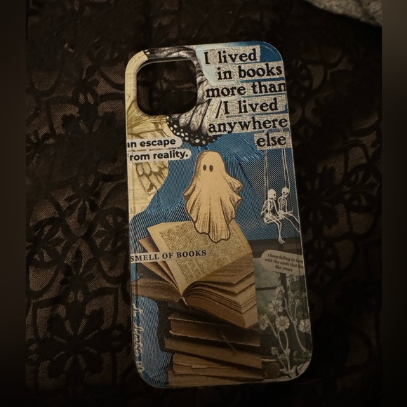 iPhone 13 MagSafe case - Picture 1 of 2